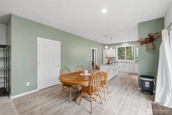 $399,900 | 8470 Golden Valley Drive, Maple Falls, WA 98266