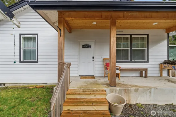 $399,900 | 8470 Golden Valley Drive, Maple Falls, WA 98266