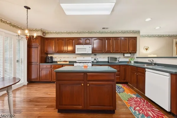 $679,000 | 909 South Branch Drive, Whitehouse Station, NJ 08889