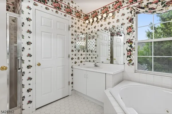 $679,000 | 909 South Branch Drive, Whitehouse Station, NJ 08889