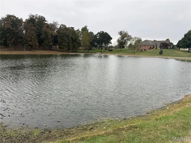 $110,000 | 111 Tompkins Drive, Troy, MO 63379