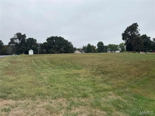 $110,000 | 111 Tompkins Drive, Troy, MO 63379