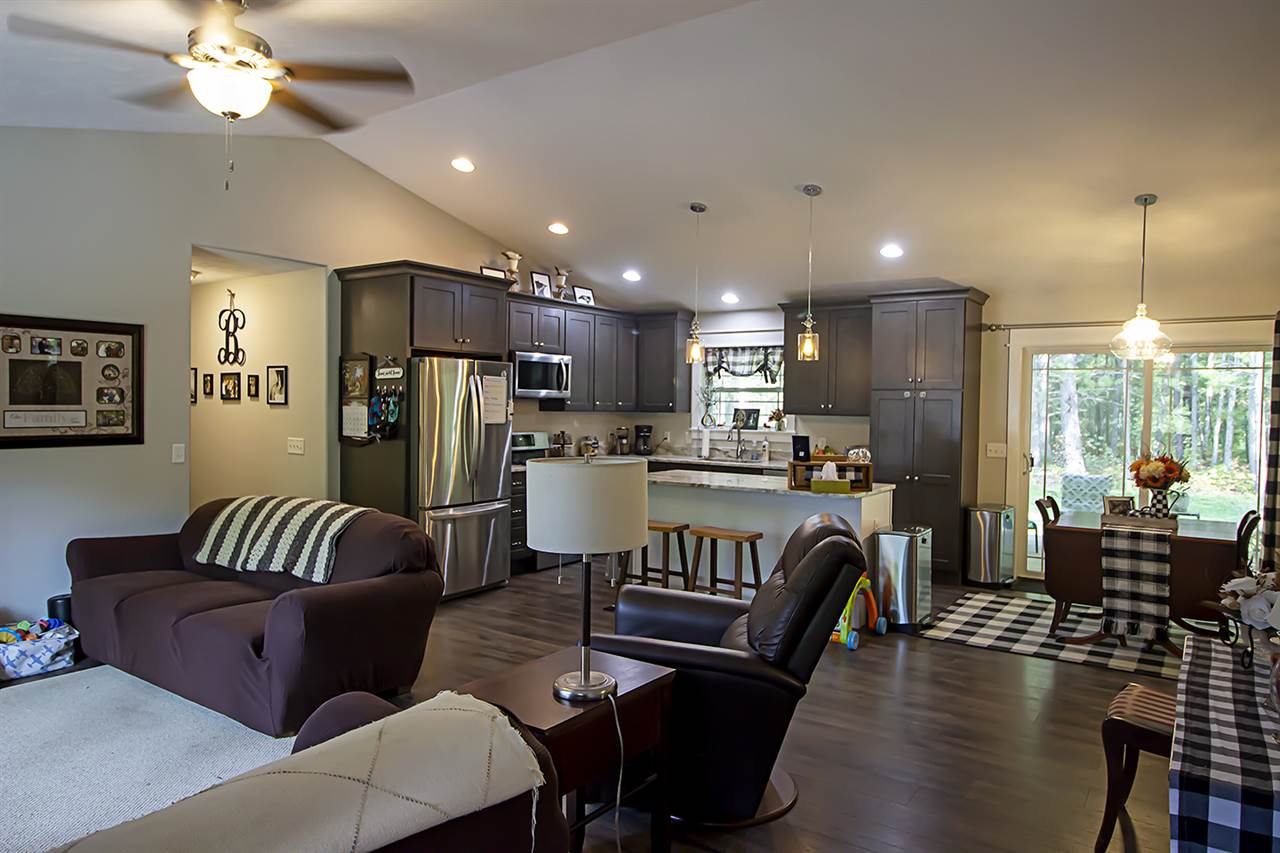 1648 Round Lake Road Interlochen, MI 49643 - Photo 10 of 33 1880300-9.JPG