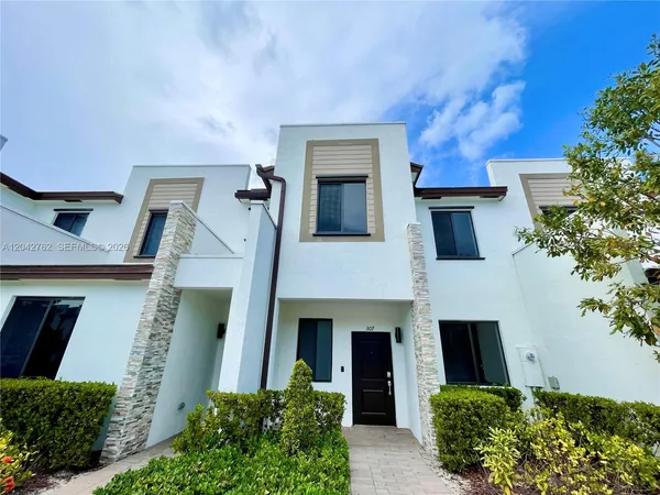 $3,100 | 307 Northeast 208th Terrace, Miami, FL 33179