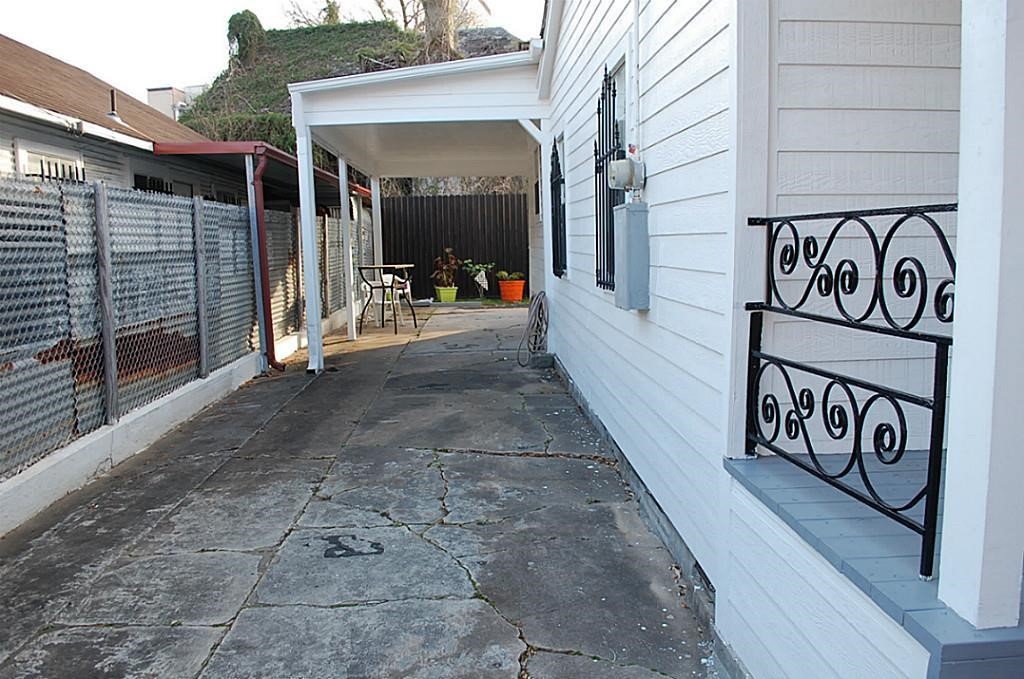 3804 Garrow Street Houston, TX 77003 - Photo 5 of 22 a view of a sign board with street