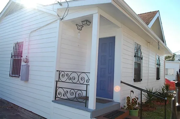 $319,000 | 3804 Garrow Street, Houston, TX 77003