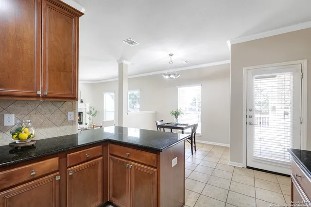 $2,300 | 21838 Thunder Basin, San Antonio, TX 78261