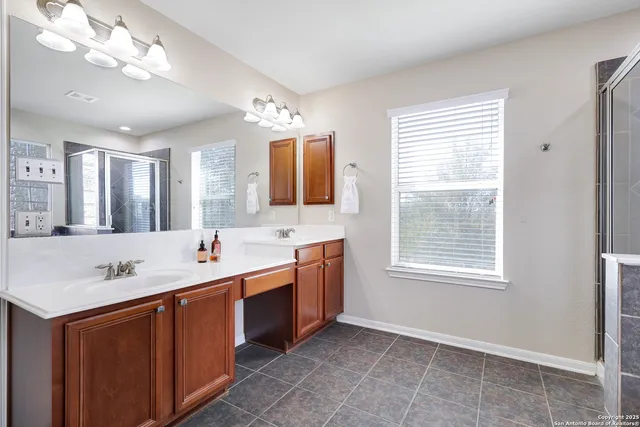 $2,300 | 21838 Thunder Basin, San Antonio, TX 78261