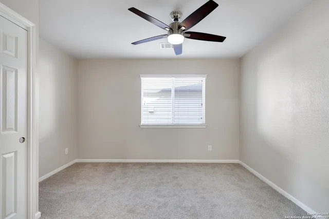 $2,300 | 21838 Thunder Basin, San Antonio, TX 78261