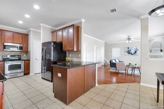 $2,300 | 21838 Thunder Basin, San Antonio, TX 78261