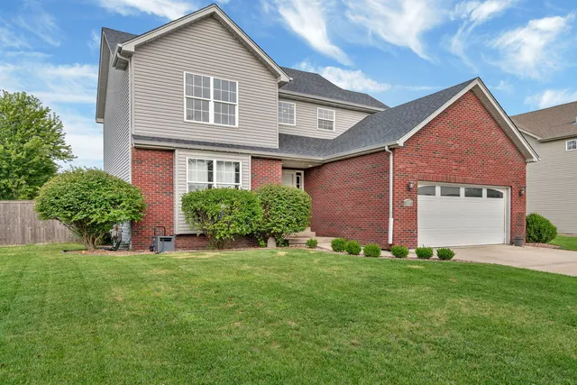 $395,000 | 1110 Sandstone Drive, Diamond, IL 60416