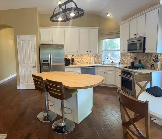 $3,200 | 5401 Apache Creek Cove, Austin, TX 78735