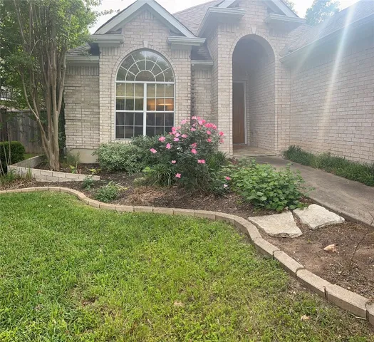 $3,200 | 5401 Apache Creek Cove, Austin, TX 78735