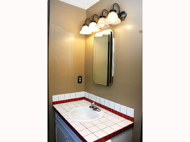 1703 Rushing Way Columbus, OH 43235 - Photo 15 of 18 Gallery Image 15