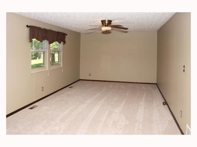 1703 Rushing Way Columbus, OH 43235 - Photo 8 of 18 Gallery Image 8