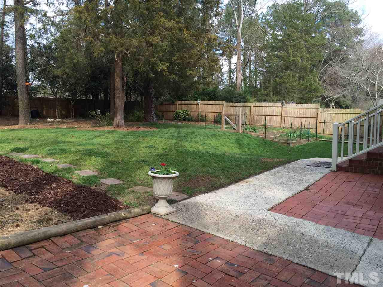 720 Coventry Court Raleigh, NC 27609 - Photo 3 of 20 Gallery Image 3