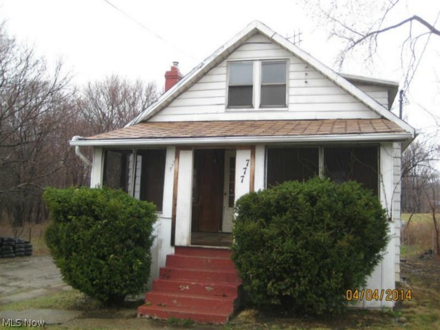 777 East Waterloo Road Akron, OH 44306 - Photo 1 of 10