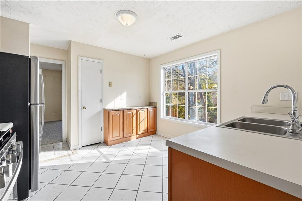 2512 Herndon Road Northwest Lawrenceville, GA 30043 - Photo 10 of 32