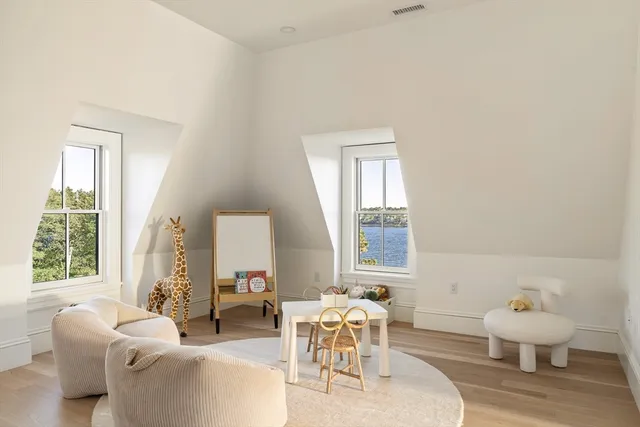 $5,500,000 | 9 Little Nahant Road, Nahant, MA 01908