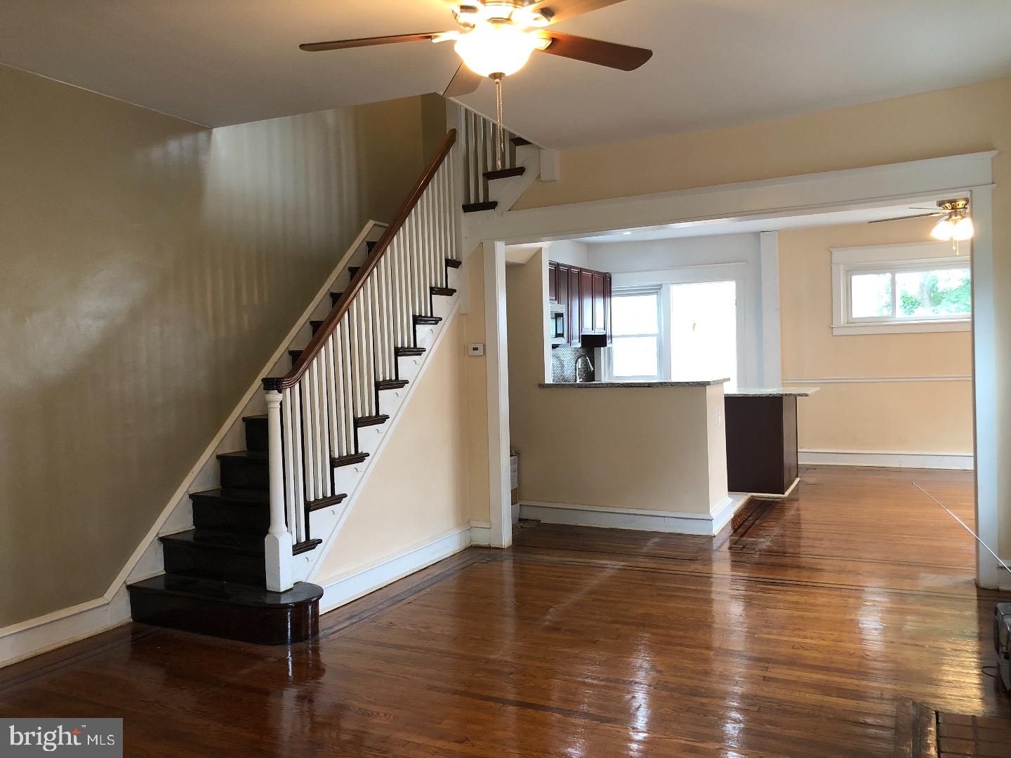 75 Ridley Avenue Sharon Hill, PA 19079 - Photo 7 of 25 Living Room