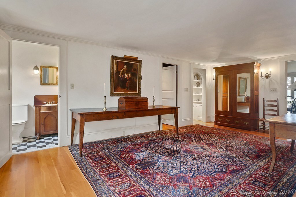 1046 Great Pond Road North Andover, MA 01845 - Photo 11 of 42 Gallery Image 11