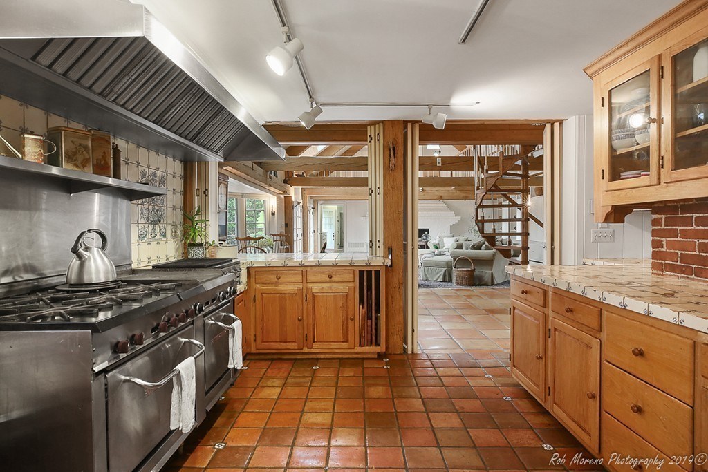 1046 Great Pond Road North Andover, MA 01845 - Photo 13 of 42 Gallery Image 13