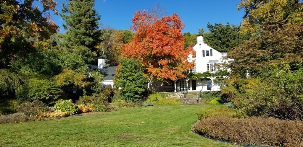 1046 Great Pond Road North Andover, MA 01845 - Photo 3 of 42 Gallery Image 3