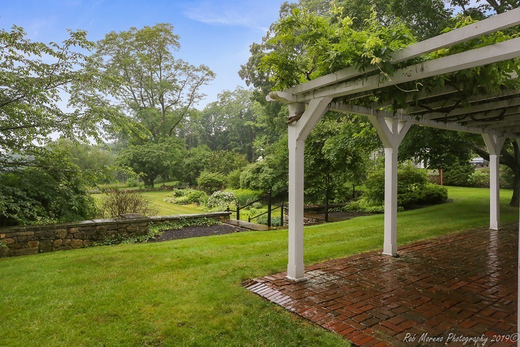 1046 Great Pond Road North Andover, MA 01845 - Photo 38 of 42 Gallery Image 38