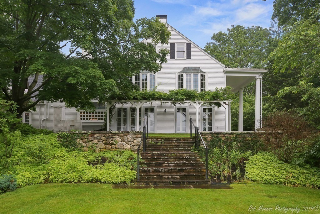 1046 Great Pond Road North Andover, MA 01845 - Photo 6 of 42 Gallery Image 6