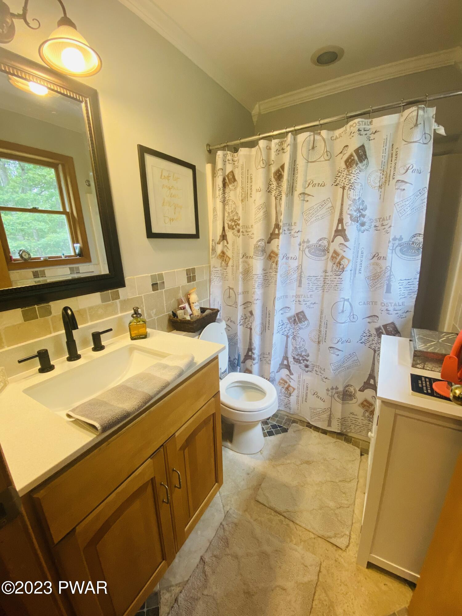 1529 Deer Run East Bushkill, PA 18324 - Photo 37 of 54