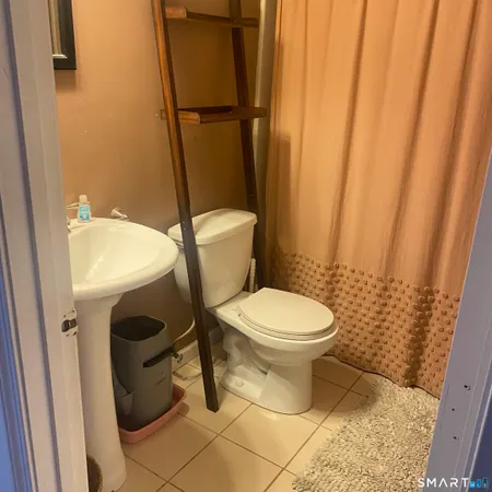 $1,900 | 3 Forest Glen Circle, Unit 16, Middletown, CT 06457