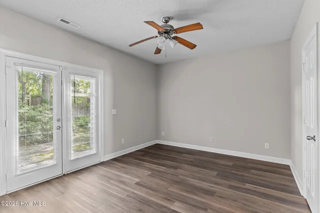 $2,295 | 321 South Kerr Avenue, Unit 120, Wilmington, NC 28403