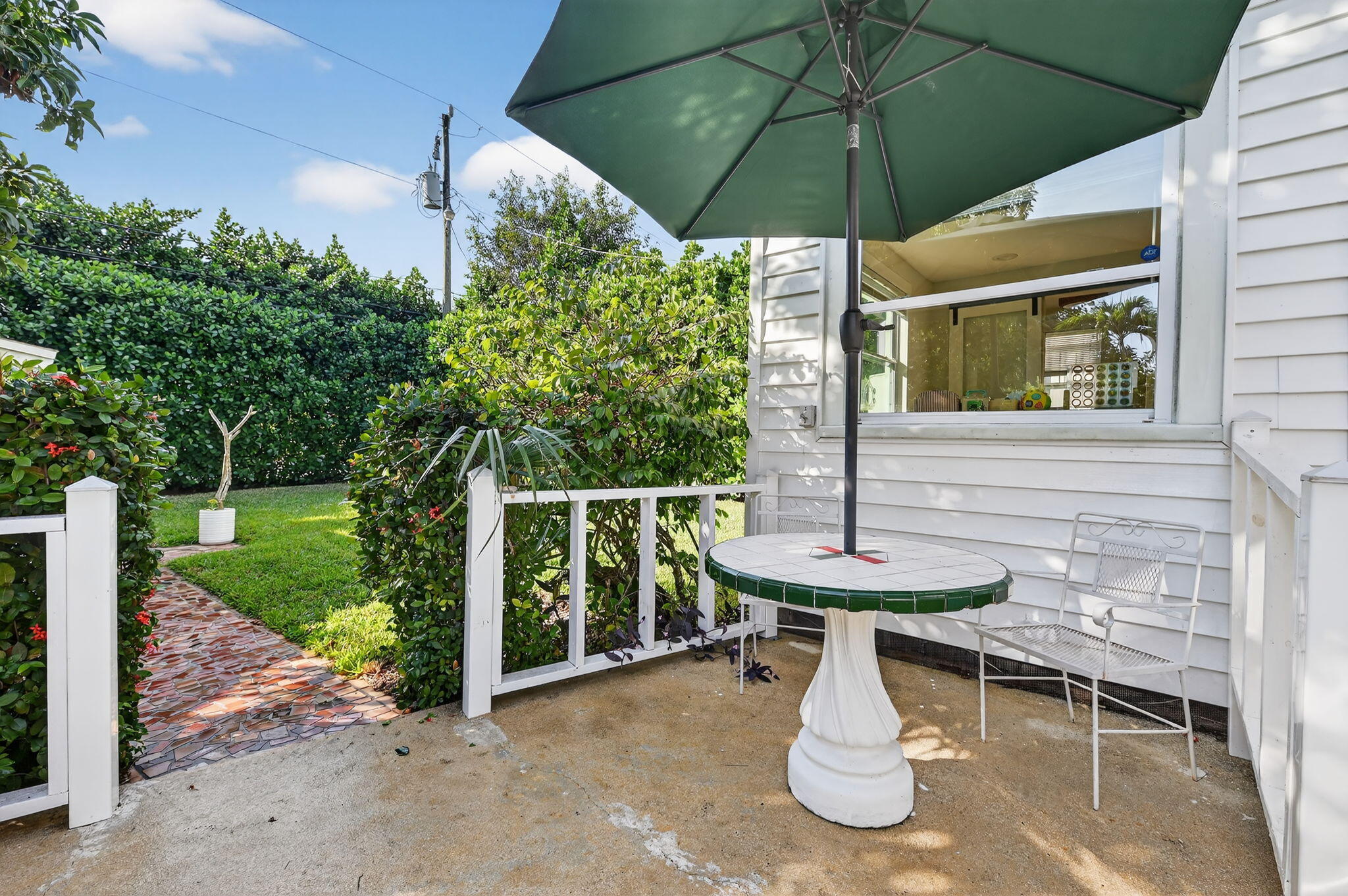 818 Claremore Drive West Palm Beach, FL 33401 - Photo 25 of 31 Outdoor