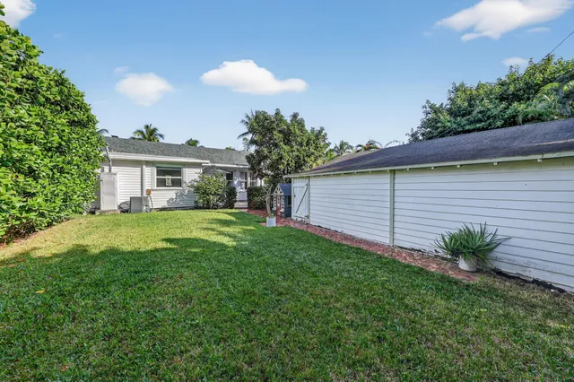 $1,280,000 | 818 Claremore Drive, West Palm Beach, FL 33401