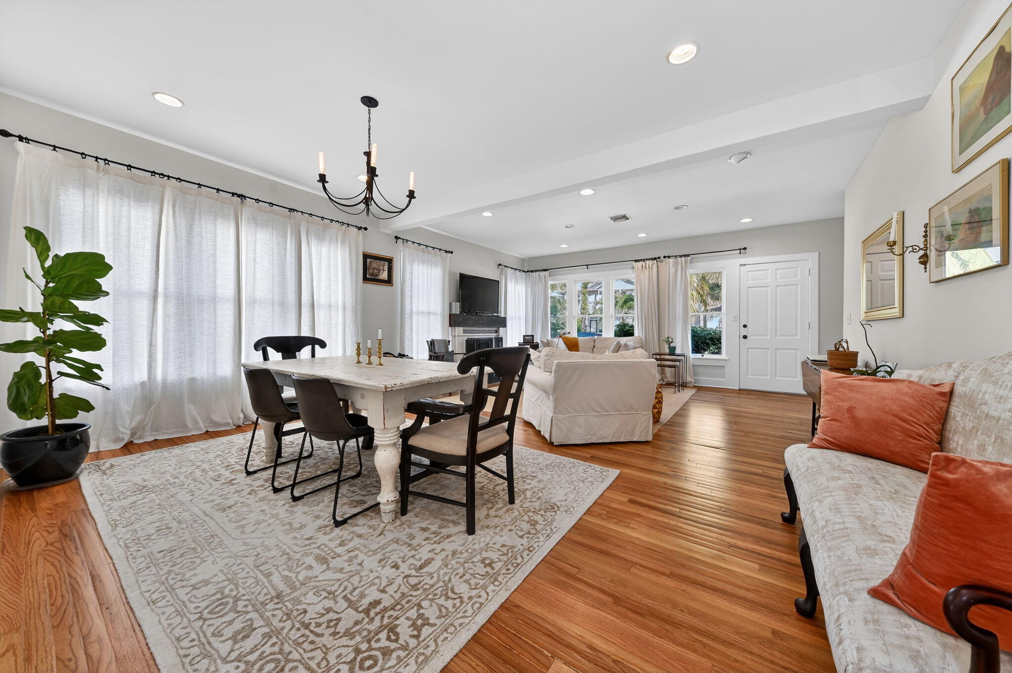 818 Claremore Drive West Palm Beach, FL 33401 - Photo 8 of 31 Dining