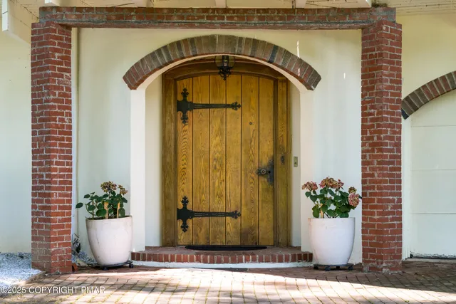 $1,350,000 | 720 Stokes Mill Road, East Stroudsburg, PA 18301