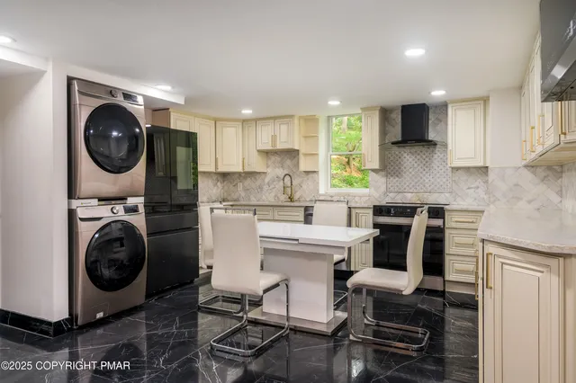 $1,350,000 | 720 Stokes Mill Road, East Stroudsburg, PA 18301