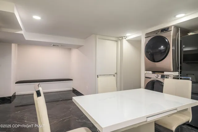 $1,350,000 | 720 Stokes Mill Road, East Stroudsburg, PA 18301