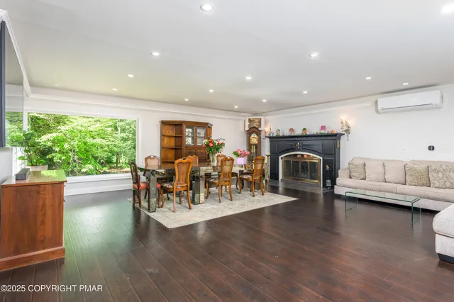 $1,350,000 | 720 Stokes Mill Road, East Stroudsburg, PA 18301