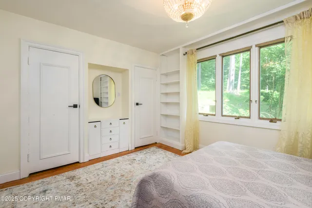 $1,350,000 | 720 Stokes Mill Road, East Stroudsburg, PA 18301