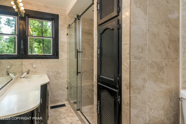 $1,350,000 | 720 Stokes Mill Road, East Stroudsburg, PA 18301