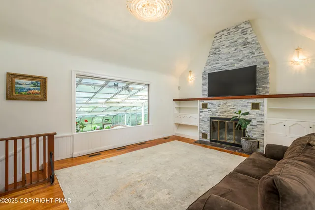 $1,350,000 | 720 Stokes Mill Road, East Stroudsburg, PA 18301