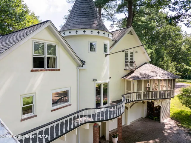 $1,350,000 | 720 Stokes Mill Road, East Stroudsburg, PA 18301