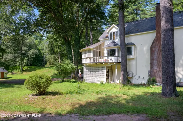 $1,350,000 | 720 Stokes Mill Road, East Stroudsburg, PA 18301