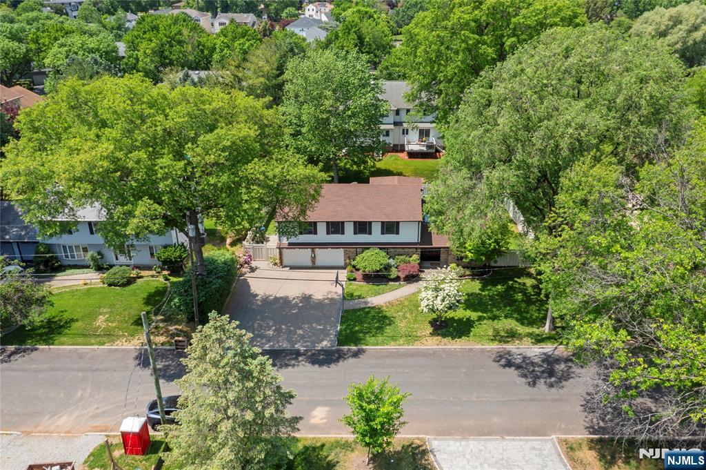 22 Kendrick Street Paramus, NJ 07652 - Photo 35 of 36