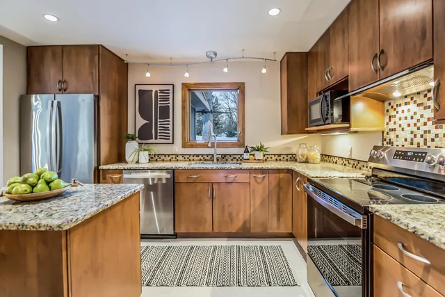 $599,000 | 448 Hilldale Drive, Ann Arbor, MI 48105