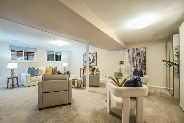 $599,000 | 448 Hilldale Drive, Ann Arbor, MI 48105