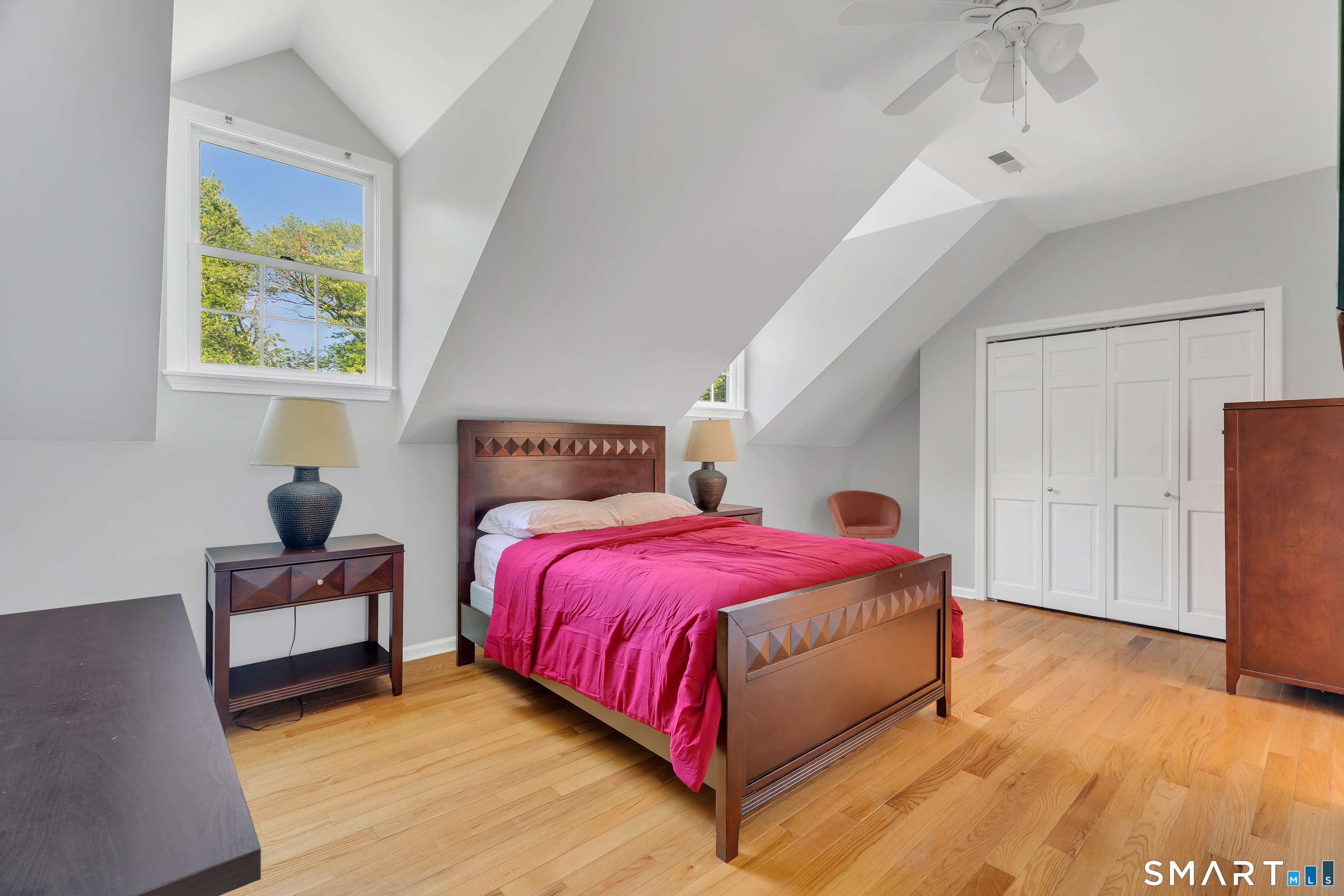 141 Putting Green Road Trumbull, CT 06611 - Photo 27 of 40