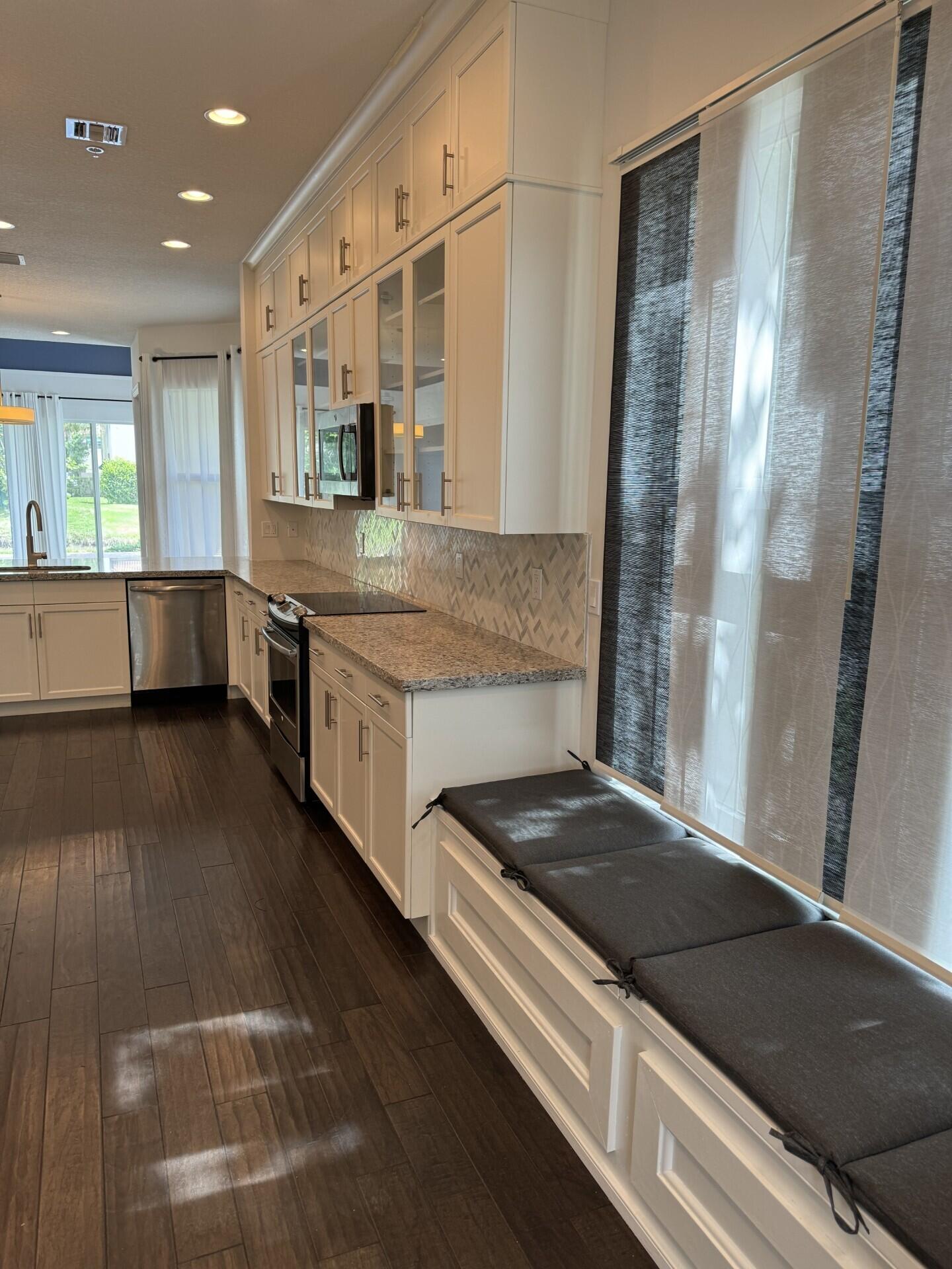 6640 Quiet Wave Trail, Unit 66 Boca Raton, FL 33433 - Photo 11 of 44 Kitchen - Custom Built-Ins 2