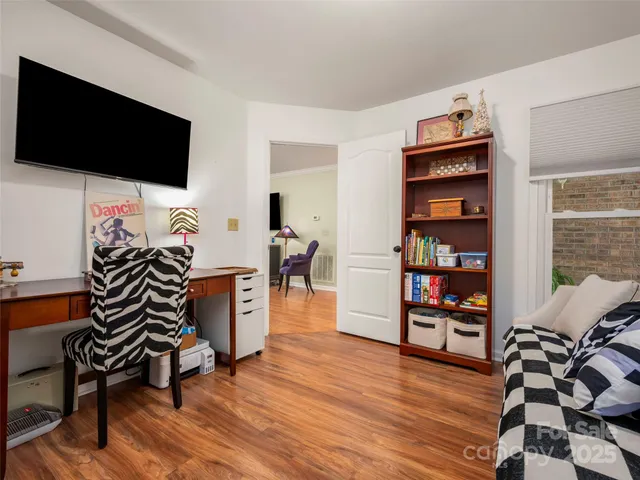 $449,000 | 949 Kanuga Road, Hendersonville, NC 28739